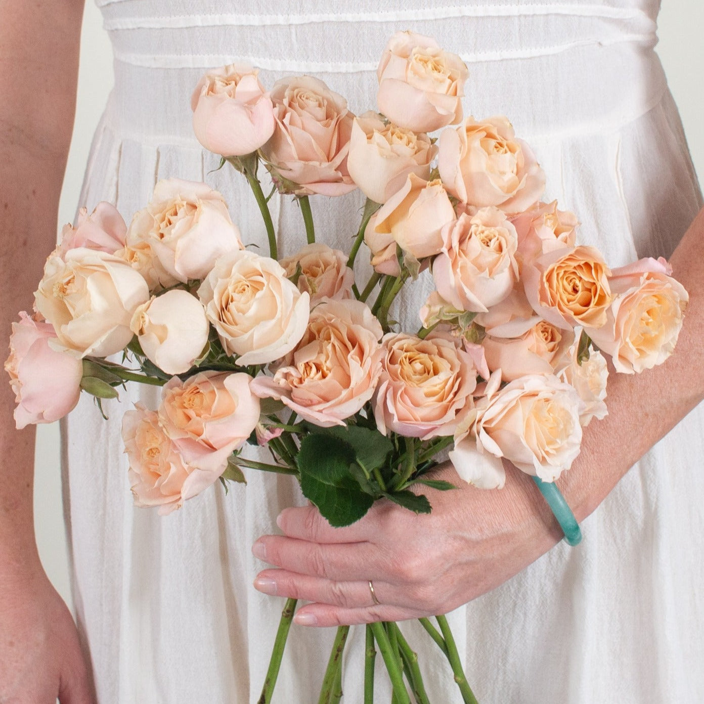 Bulk Peach Spray Roses