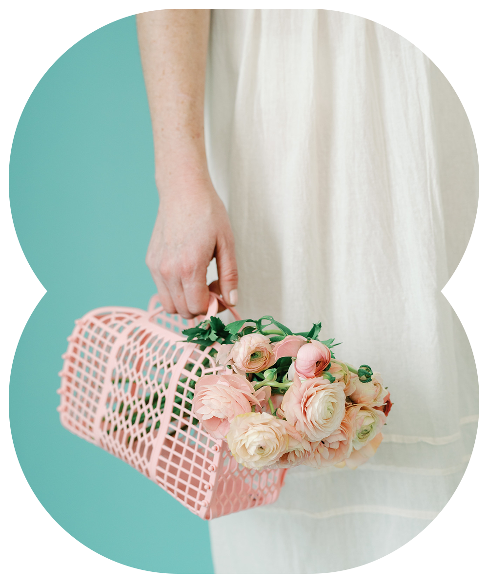 Burgundy Mixed Box Petal Icon Bulk Flowers